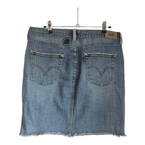 Levi Strauss Womens 12 Denim Skirt Light Blue Wash Button Fly Frayed Hem Floral